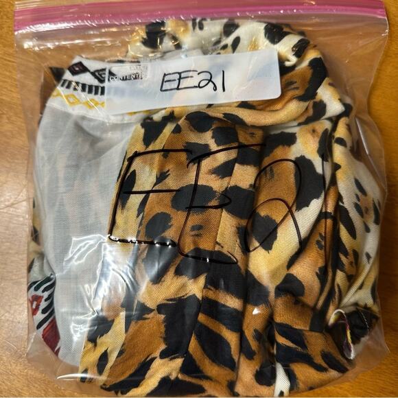 Chico’s Women’s Sz 1 US 8 M Reversible Cheetah Leopard Aztec Kimono Cardigan EUC - Picture 12 of 12